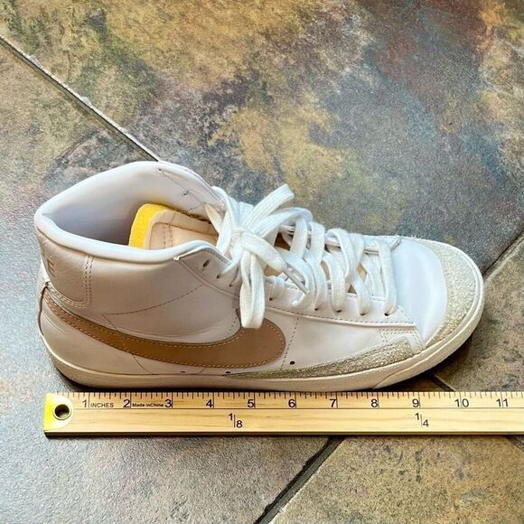 Nike Sport Shoes Blazer Mid ‘77 Summit White Vintage Pink High Tops 9 - Picture 11 of 14